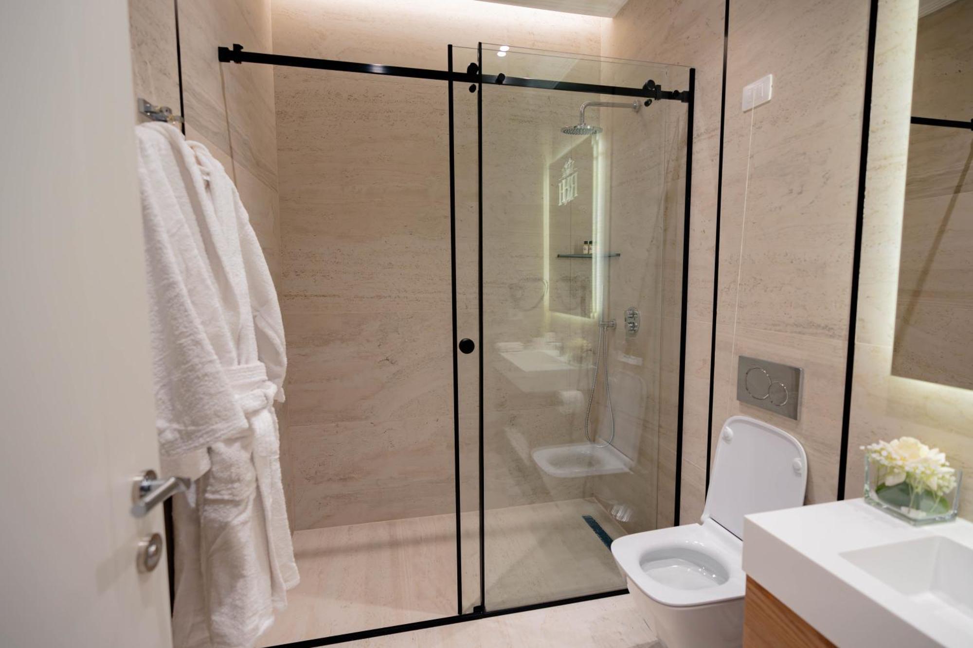 Royal Hill Hotel Vore Экстерьер фото