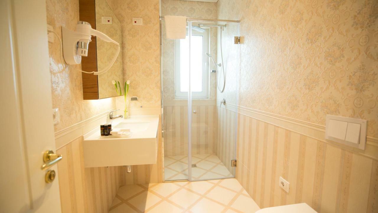 Royal Hill Hotel Vore Экстерьер фото
